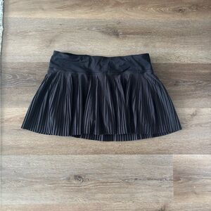 Lululemon pleated skirt